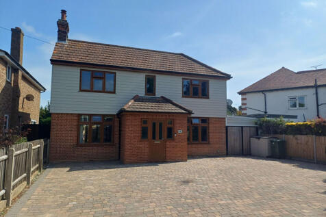 3 Bed Detached House