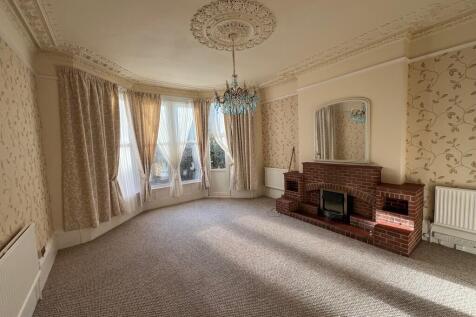 clarence rd loung...