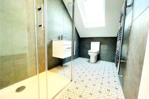 En Suite/Bedroom 5