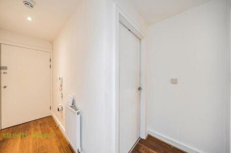 27883116-a473-411...