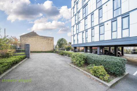 2cce0773-aedc-4b8...