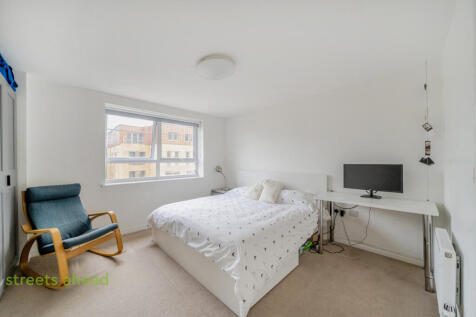 8f469a7c-623d-459...