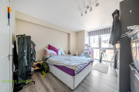 351100aa-b8c2-42e...