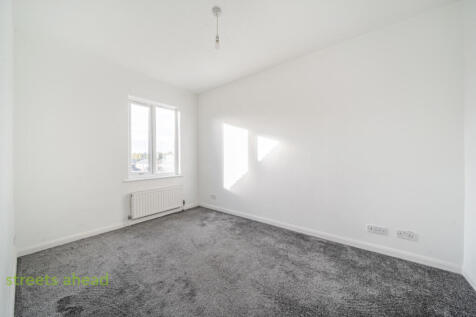 8e4f1225-fb5e-403...