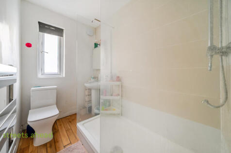 98f599a8-9841-456...