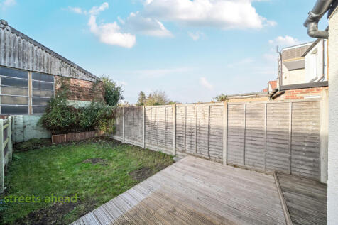 2b633ccd-9798-49a...