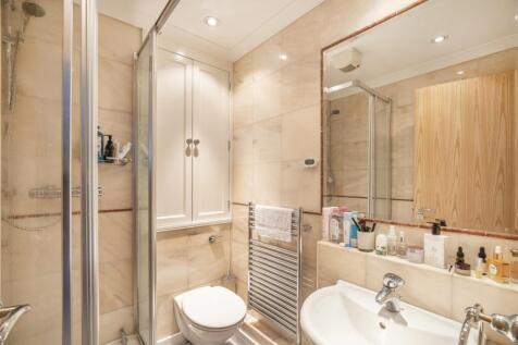 Master Bedroom Ensuite