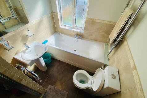 Modern Bathroom/Shower