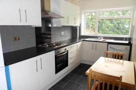 77 Spencer Road kitchen.JPG