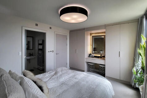 Stonebow House 4C...