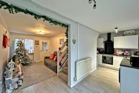 Living Room/Kitchen
