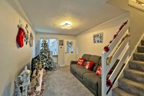 Living Room/Kitchen