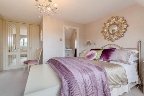 Principal Bedroom (alternative view)
