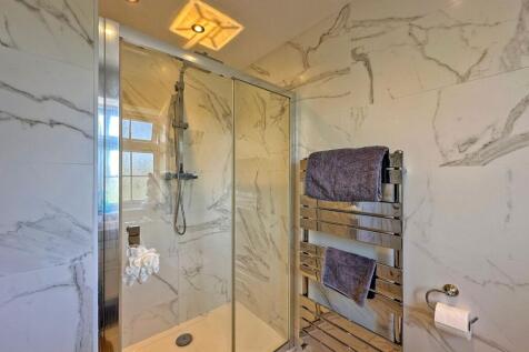 Bedroom One En-Suite