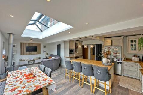 Open-Plan Living Kitchen