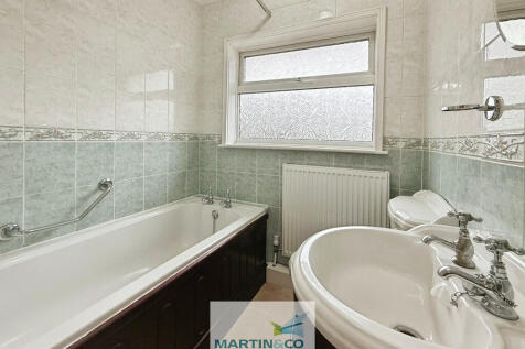 c1695dcb--4453-AF...