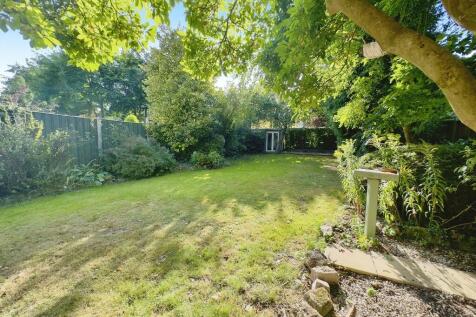 632ddf73-garden 2...