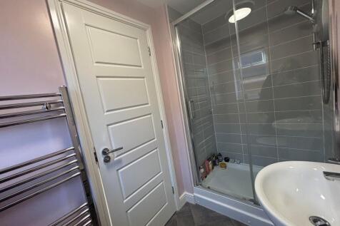 ensuite 2