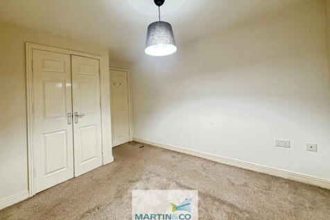 7b7bcd00--402C-8D...