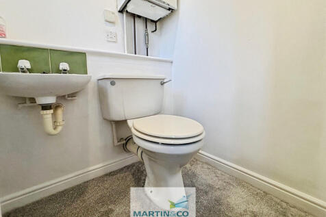 7d02823d--4B00-88...