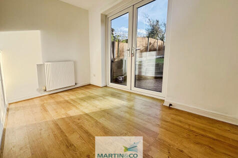 e1f1f1cc--4C60-B4...