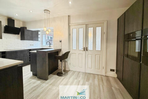 69dccbb1--4615-9C...