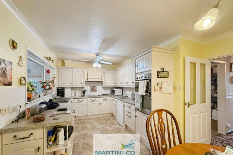 05a82a93--480C-9B...