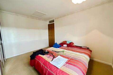 2a80cb62-BEDROOM ...