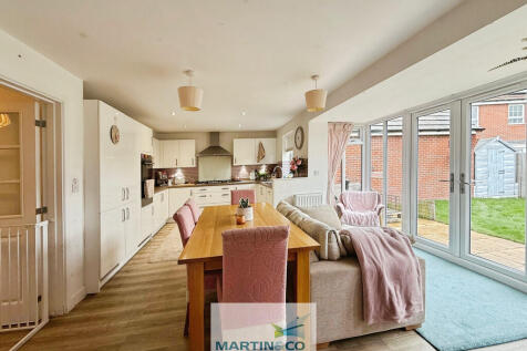 d887f4af-1-4730-A...