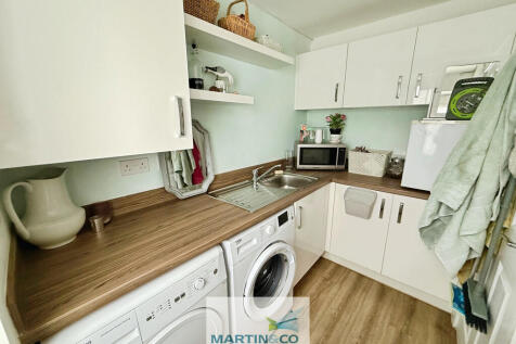 fe75b1c0-6-4B03-8...