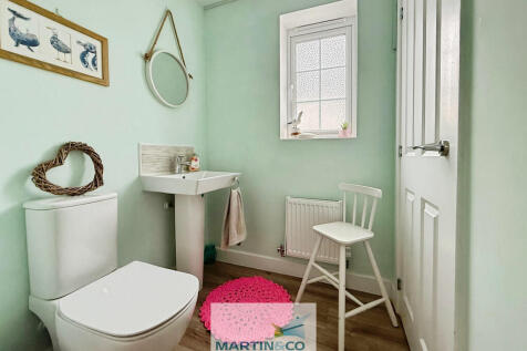 a43019db-4-47DB-B...