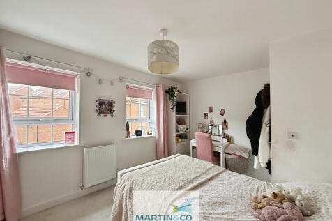 56ff8126-2-4E65-9...