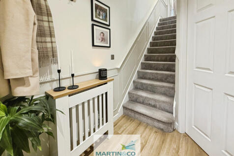 c006a5ee-7-42AF-9...