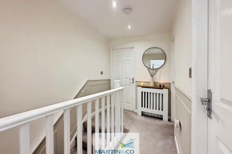 81db4713-9-4B40-A...