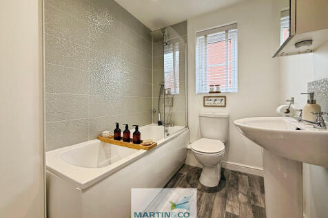 67e83e55-1-4C82-B...