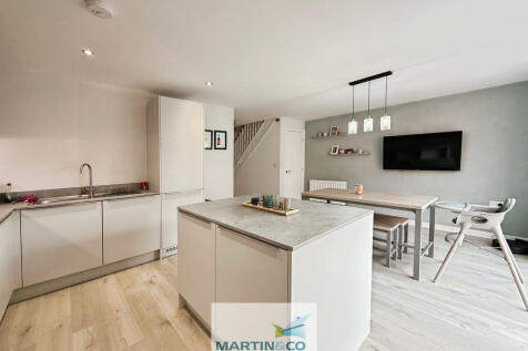 ef0e9a40--4181-B4...