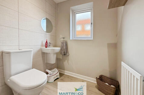 4314498d--4536-AE...