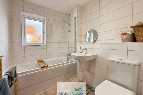 4eb5ca46--4A22-B3...