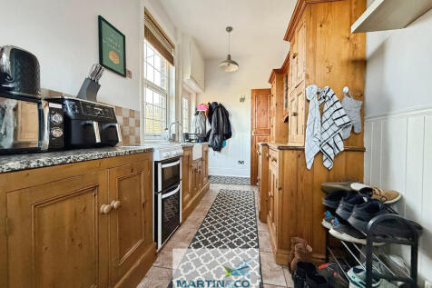 1fd07995--439E-8A...