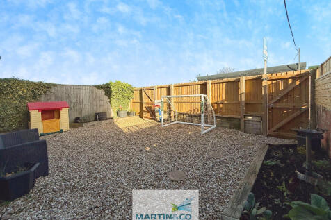 6c3bdcfc--4B2F-94...