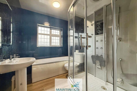 b3b02cf1--4D4D-94...