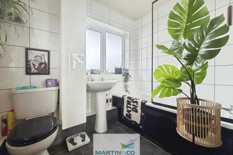 90e1aceb--4B5E-95...