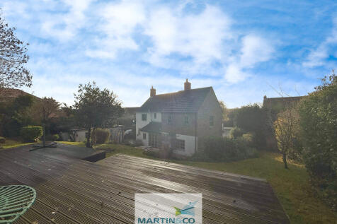 7f3bf5e8--402F-8F...