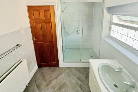pbox-bathroom-268429.jpg