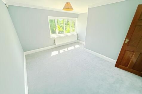 pbox-bedroom-268429.jpg