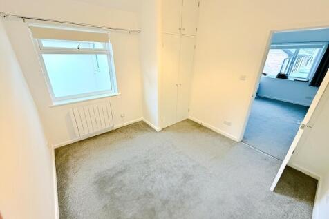 pbox-bedroom-280151.jpg