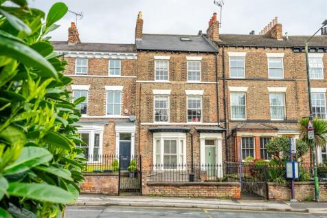 flat 4 80 holgate road (9 of 10).jpg