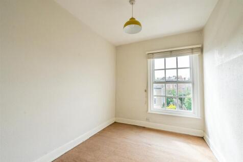 flat 4 80 holgate road (2 of 10).jpg