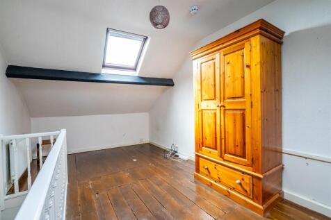 flat 4 80 holgate road (7 of 10).jpg