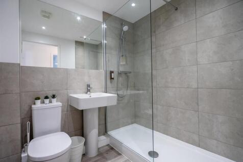 Mcquades (12) shower room.jpg